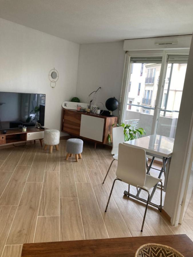 Apparement Chaleureux Avec Balcon Marselha Exterior foto
